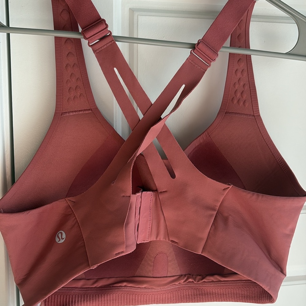 lululemon air support bra - Picture 2 of 3